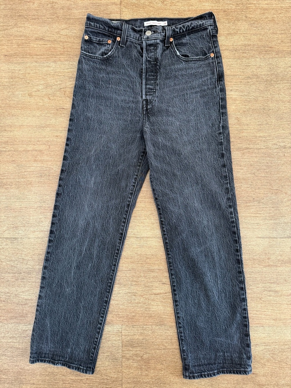 Levi’s Premium Denim Women’s Black Wash High Rise Ankle Straight Leg Button Fly